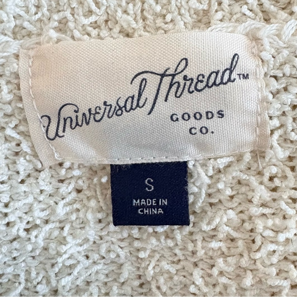 Universal Thread V-Neck Pullover Sweater - Picture 6 of 7